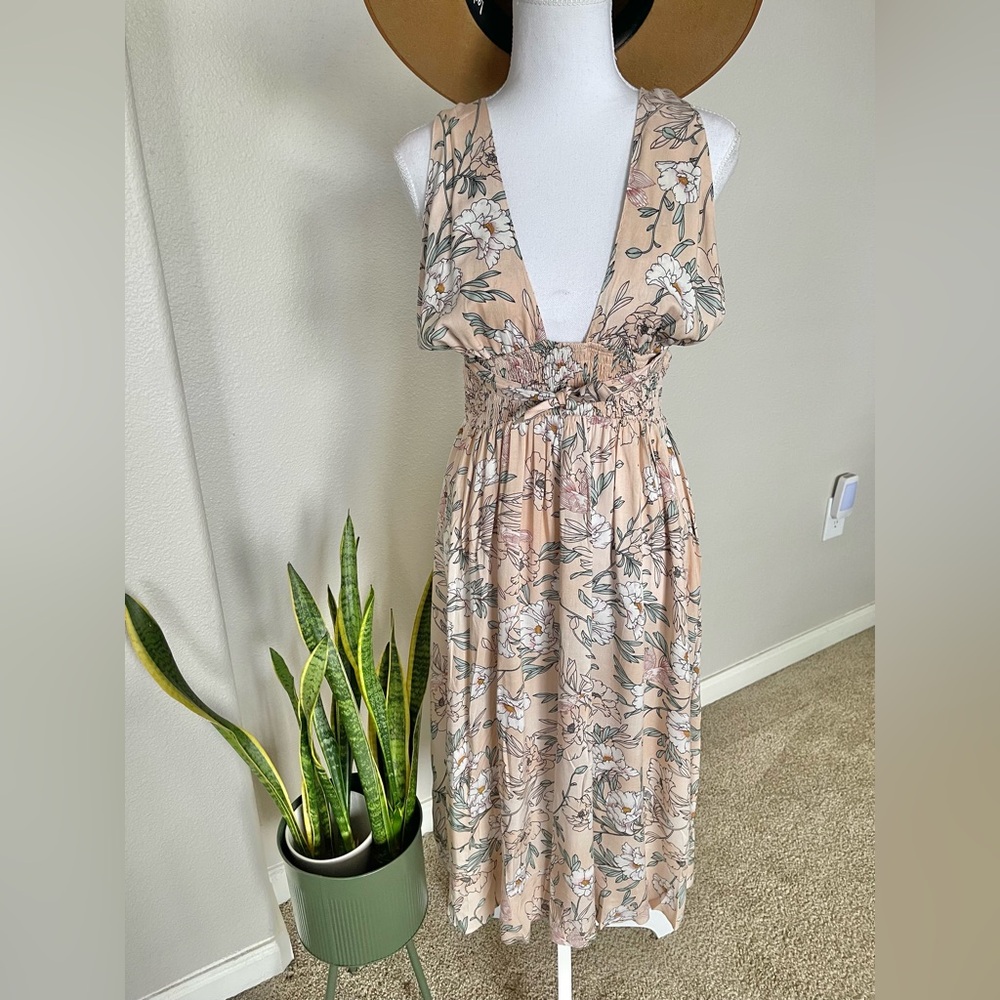 NWT - Vacation Summer Floral Halter Neck Dress - Picture 9 of 11